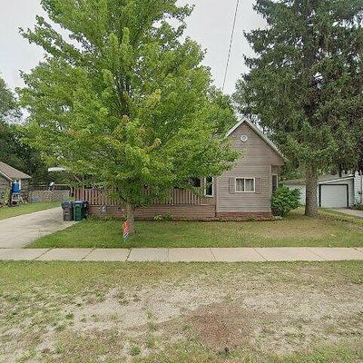 337 S Oxford St, Wautoma, WI 54982