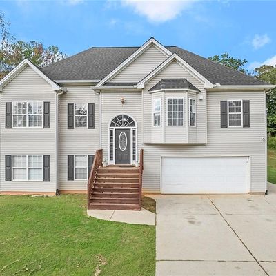 3376 E Vale Cir, Gainesville, GA 30507