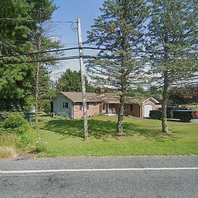 3388 Kreidersville Rd, Northampton, PA 18067