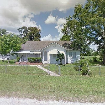 339 County Road 740, Buna, TX 77612