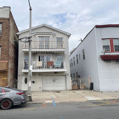 339 Ocean Ave, Jersey City, NJ 07305