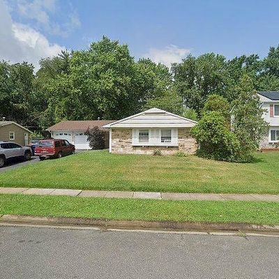 34 E River Dr, Willingboro, NJ 08046