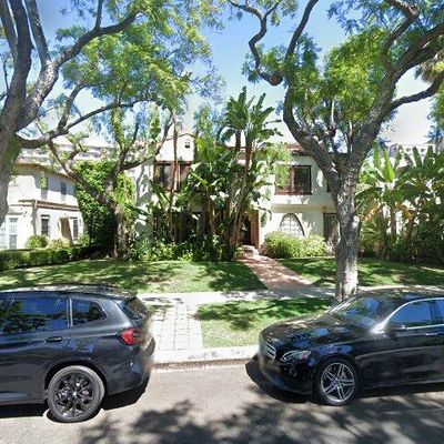 340 N Oakhurst Dr, Beverly Hills, CA 90210