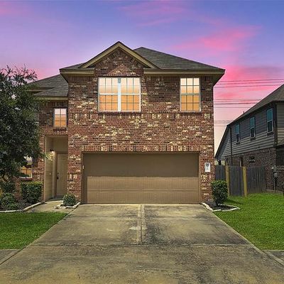 3415 Falling Brook Dr, Baytown, TX 77521