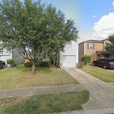 3435 Becker Glen St, Fresno, TX 77545