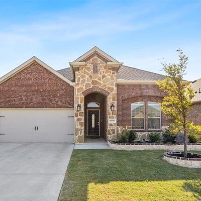 3436 Brady Starr Dr, Aubrey, TX 76227