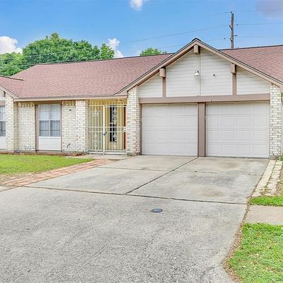 3450 Cheaney Dr, Houston, TX 77066