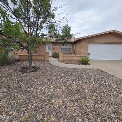 3101 Risner St, Las Cruces, NM 88011