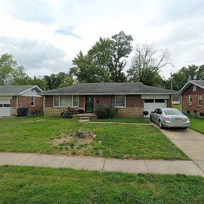 311 Gage Dr, Saint Louis, MO 63135