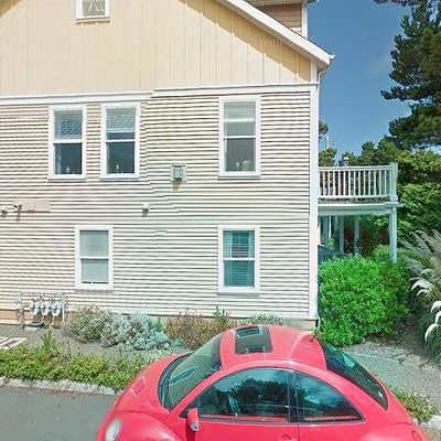 311 Kinnikinnick Ln, Depoe Bay, OR 97341