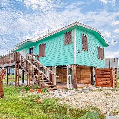 311 Oyster St, Freeport, TX 77541