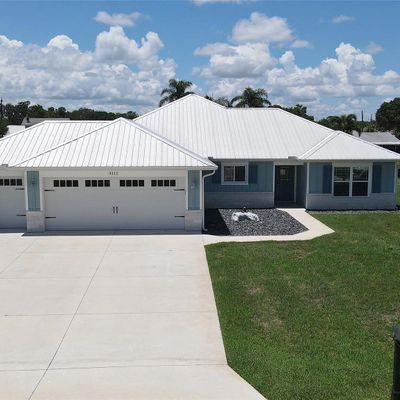 3111 Country Lake Dr, Sebring, FL 33876