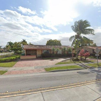 3111 Village Green Dr, Miami, FL 33175