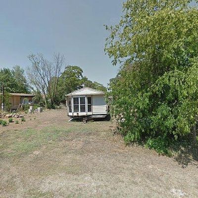 312 5 Th St, Sutherland Springs, TX 78161