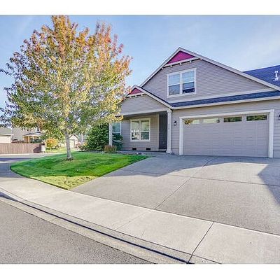 312 Sycamore St, Woodland, WA 98674