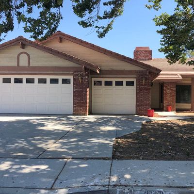 3122 Softwood Ct, Lancaster, CA 93536