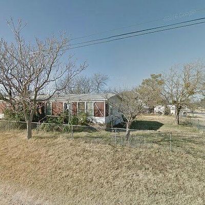 313 Central, Petrolia, TX 76377