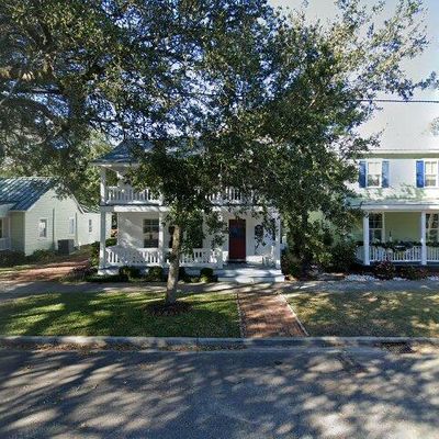 313 E Moore St, Southport, NC 28461