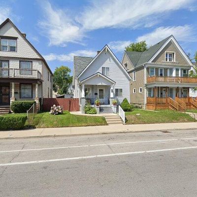 3139 N Holton St, Milwaukee, WI 53212