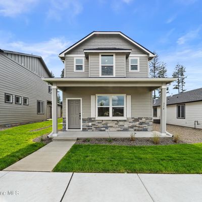 314 E Penstemon Rd, Hayden, ID 83835