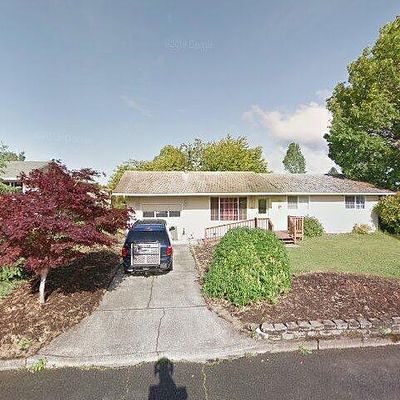 315 S Pershing St, Mount Angel, OR 97362