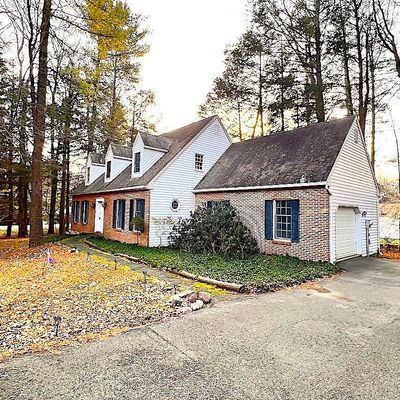 3158 Hemlock Hill Rd, Pocono Pines, PA 18350