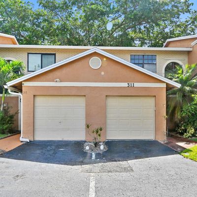 317 Nw 103 Rd Ter, Pembroke Pines, FL 33026