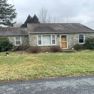 318 Dahlia Rd, Lancaster, PA 17602