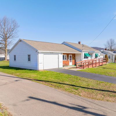 319 E 13 Th St, Berwick, PA 18603