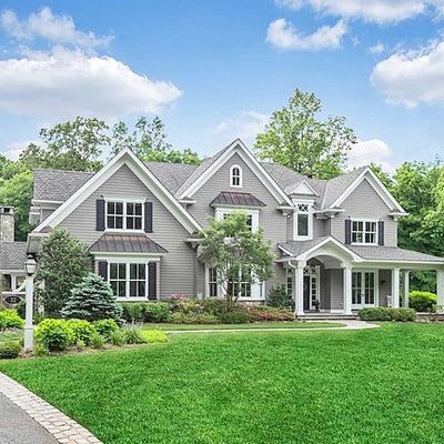 32 Ackerman Rd, Saddle River, NJ 07458