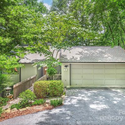 32 Cedarwood Ln, Asheville, NC 28803