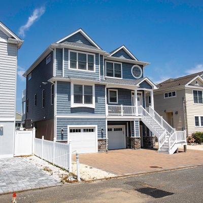 32 Marin Ln, Manahawkin, NJ 08050