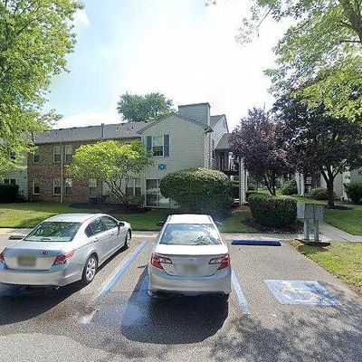 32 Village Ln, Mount Laurel, NJ 08054