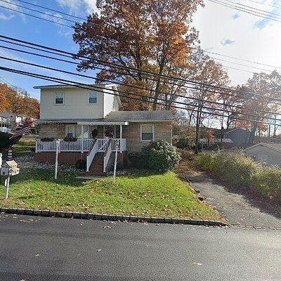 320 Durban Ave, Hopatcong, NJ 07843