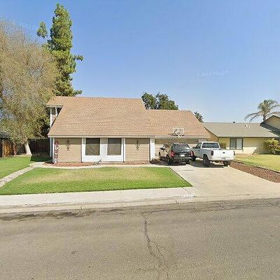 320 E Birch Ave, Hanford, CA 93230