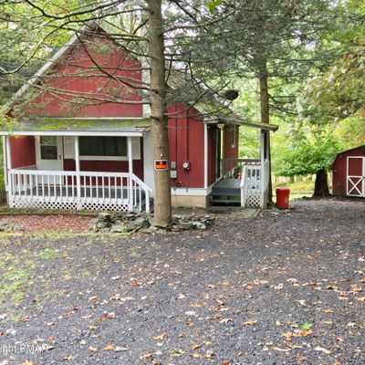 368 Timber Hill Rd, Henryville, PA 18332