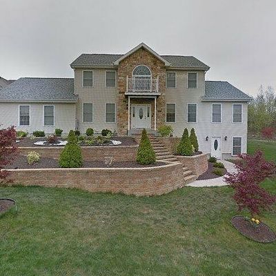 37 Antrim Rd, Pittston, PA 18640