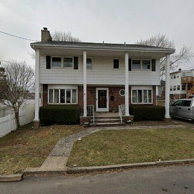 37 Carlton St S, Edison, NJ 08837