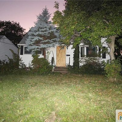 37 Semel Ave, Iselin, NJ 08830