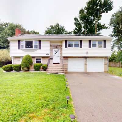 37 Simmons Rd, East Hartford, CT 06118