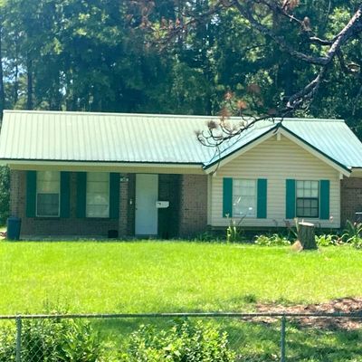 370 Camp Eight Rd, Richton, MS 39476