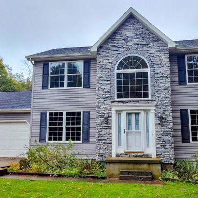 370 Clifton Beach Road, Clifton Township, PA 18424