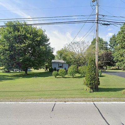 370 Pulaski Rd, Pulaski, PA 16143