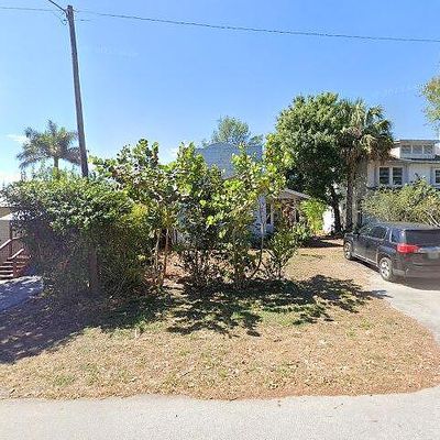 37028 3 Rd St, Canal Point, FL 33438