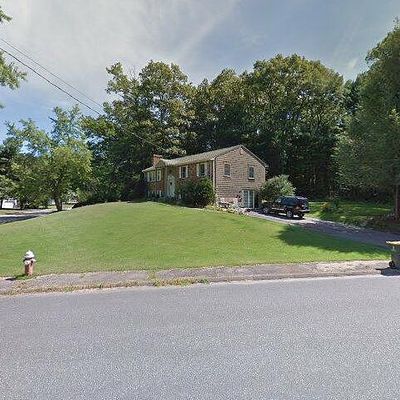 371 Coronation Dr, Franklin, MA 02038