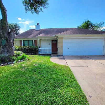 3711 Helen Ln, Pearland, TX 77581