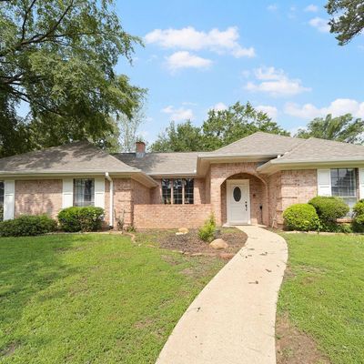 3711 Ben Hogan Dr, Longview, TX 75605