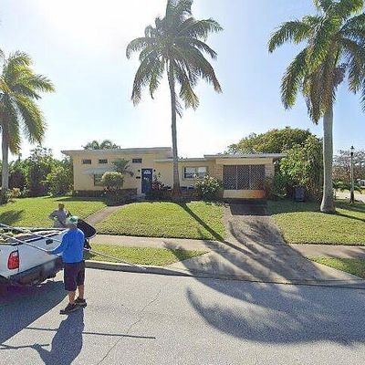 372 Franklin Rd, West Palm Beach, FL 33405