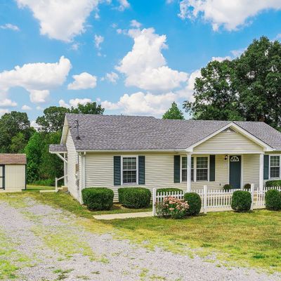 374 E Biggs Rd, Portland, TN 37148