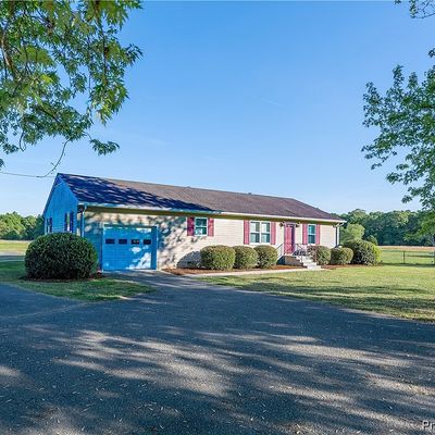 375 Beach Rd, White Stone, VA 22578